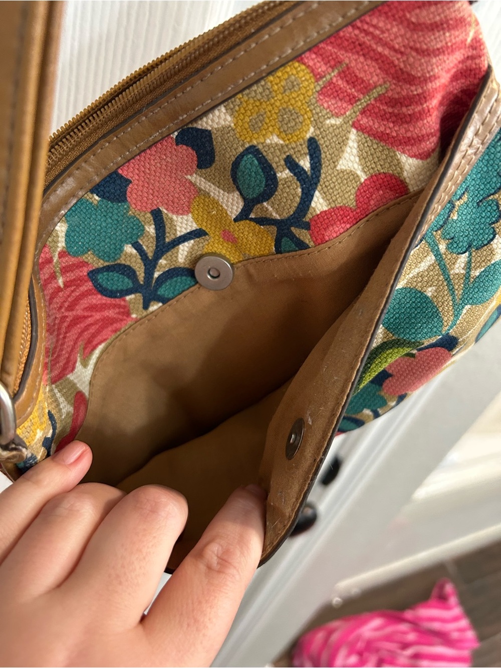Relic by Fossil Crossbody Purse Brown Pink Blue Floral Canvas Slim Zip Top Boho - Picture 7 of 9